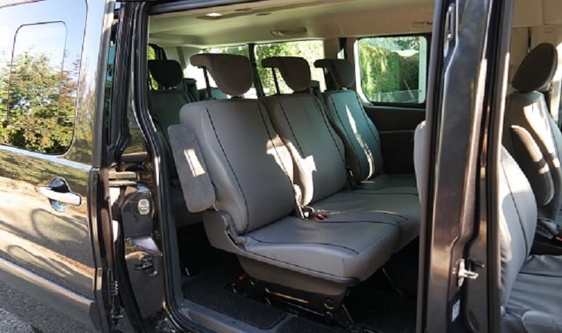 France: Coaches rental in Auvergne-Rhône-Alpes in Auvergne-Rhône-Alpes and Échirolles